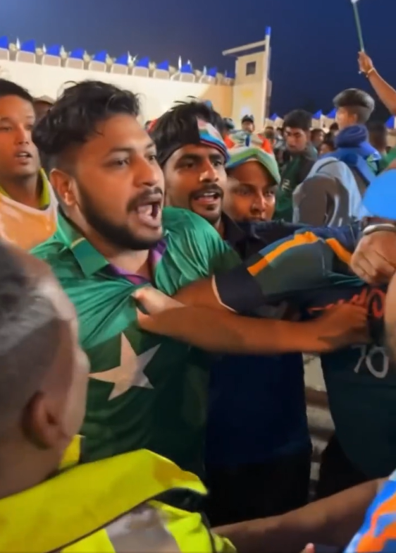 T20 World Cup, T20 World Cup News, India–Pakistan Fans Clash, sports news, India Pakistan cricket controversy